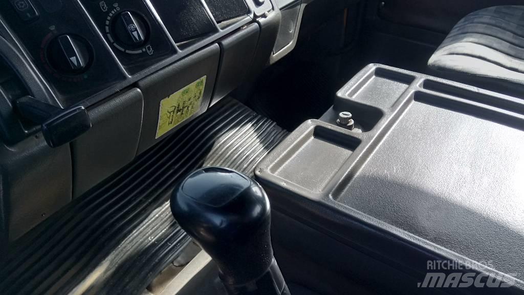 Mercedes-Benz 3535 Camion ribaltabili