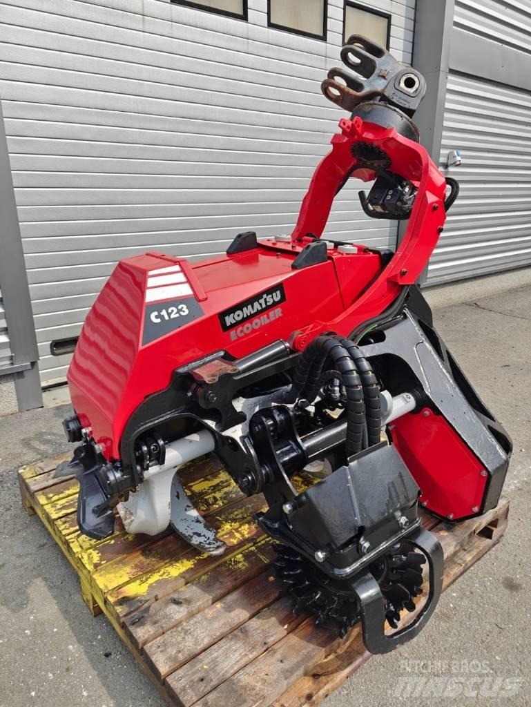 Komatsu C 123 Decespugliatrici e trinciatrici idrauliche