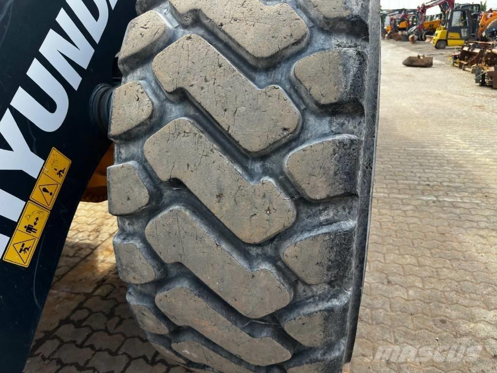 Hyundai HL 970 A 4x4 Pale gommate