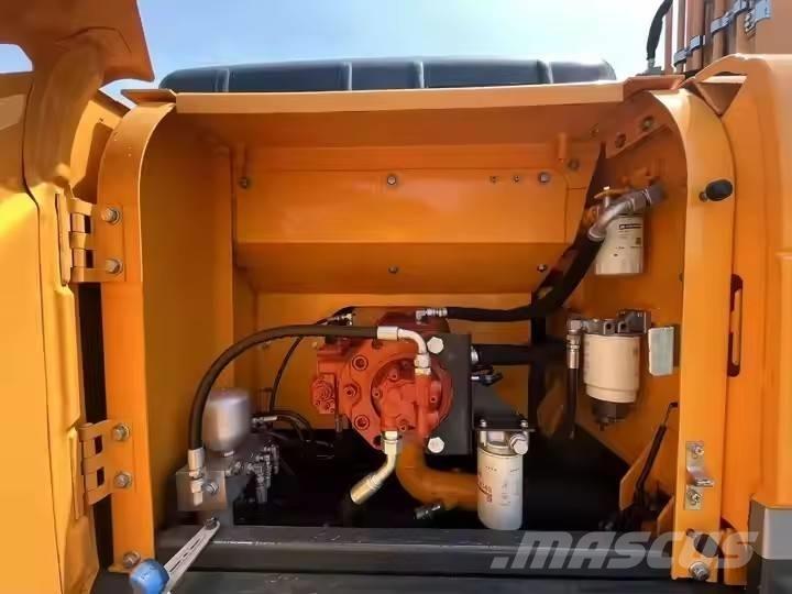 Hyundai 220 LC  9s Escavatori cingolati