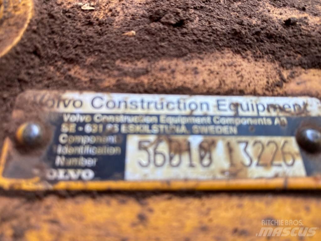 Volvo L90/70 Pale gommate
