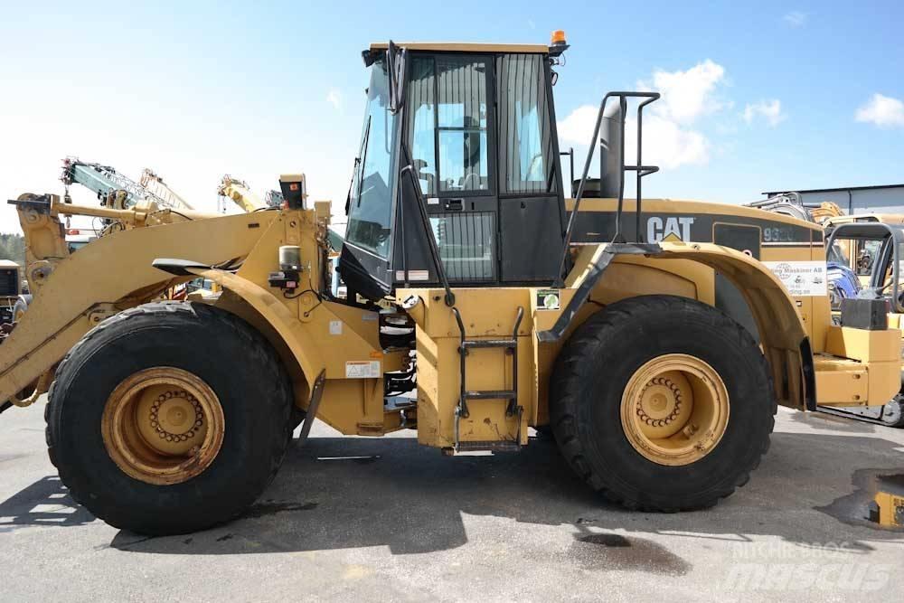 CAT 962G Pale gommate