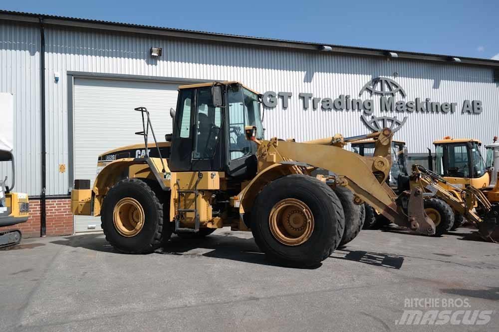 CAT 962G Pale gommate