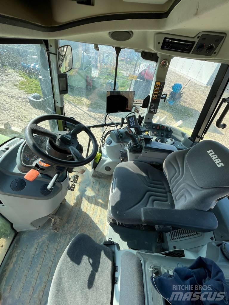 CLAAS ARION 470 Trattori