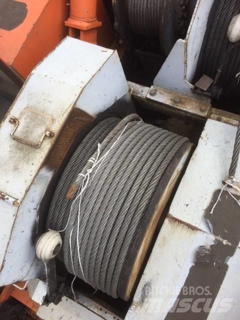 Hitachi KH 230-3 Gru cingolate