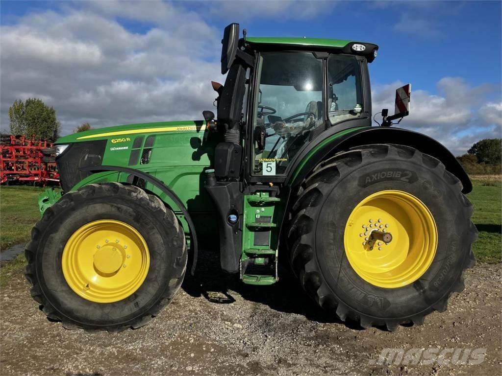 John Deere 6250R Trattori