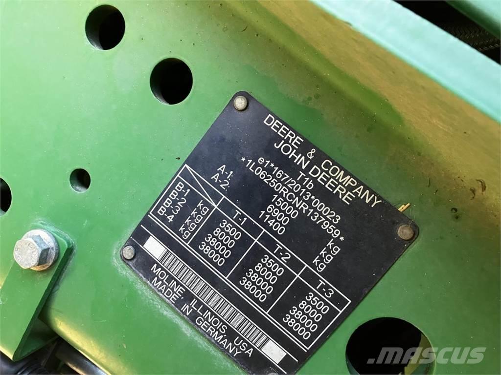 John Deere 6250R Trattori