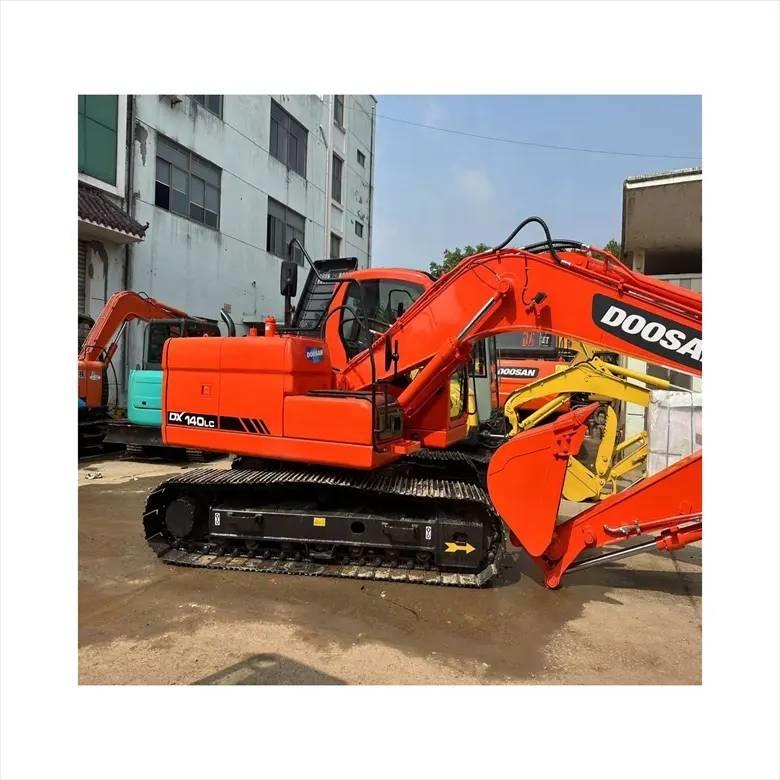 Doosan DX140LC Escavatori cingolati