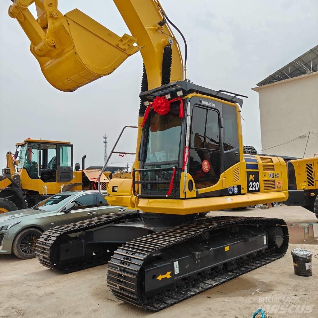 Komatsu 220-8MO Escavatori cingolati