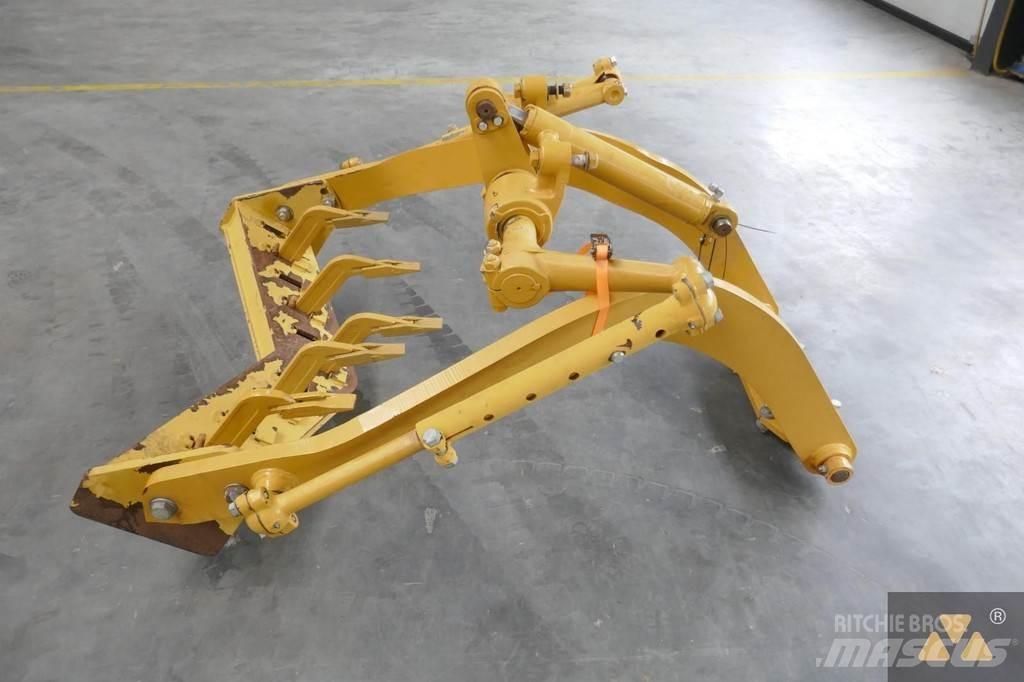 CAT 140M Scarifier Altri componenti