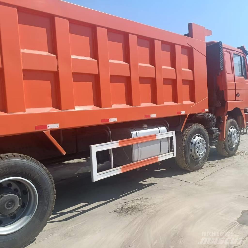 Shacman F3000 8X4 Camion ribaltabili