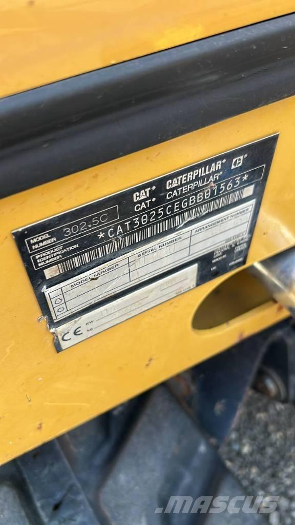 CAT 926 Pale gommate