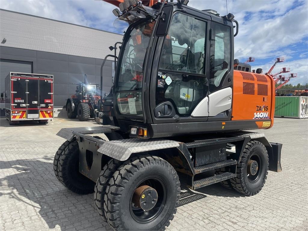 Hitachi ZX 140 W-6 Escavatori gommati