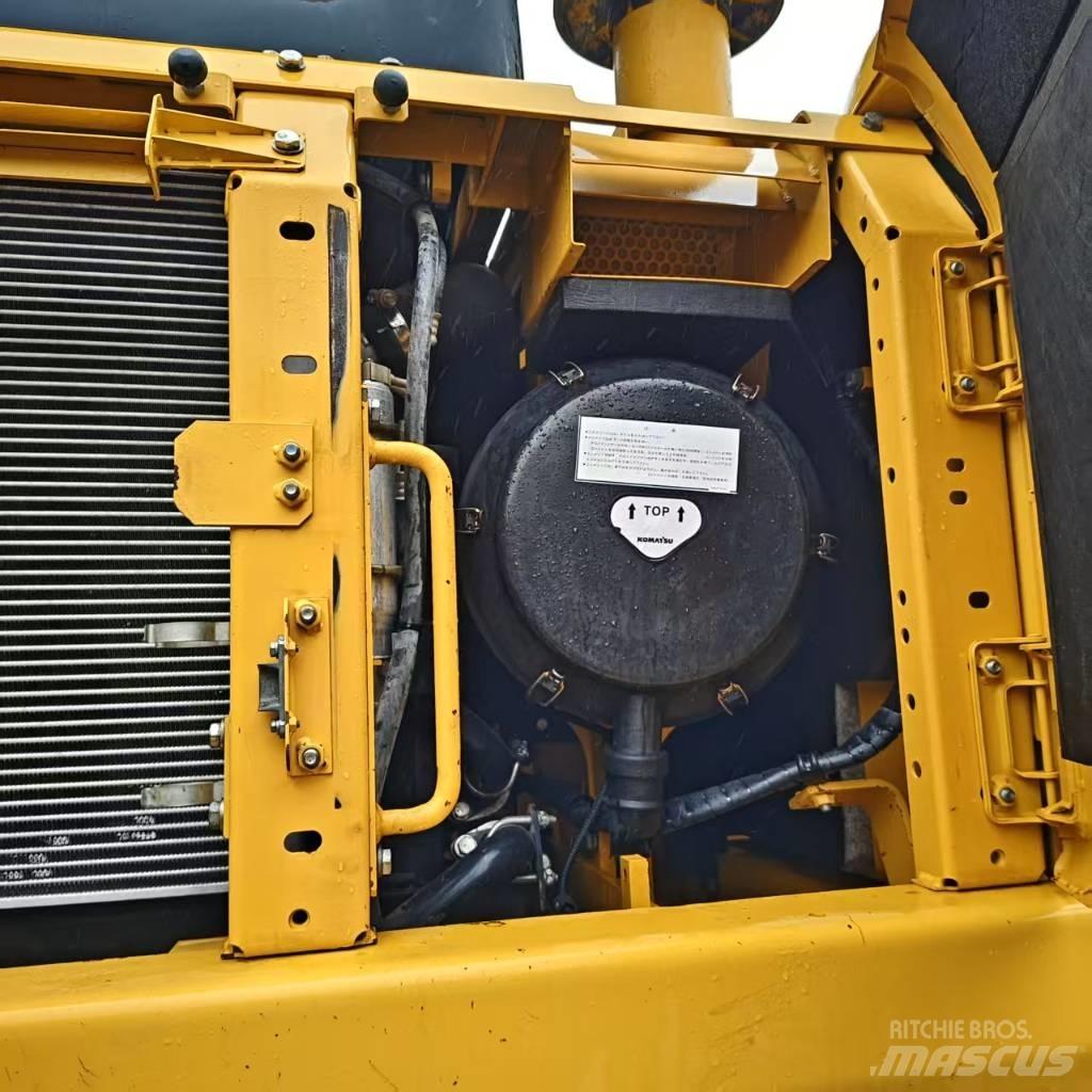 Komatsu PC400-8 Escavatori cingolati