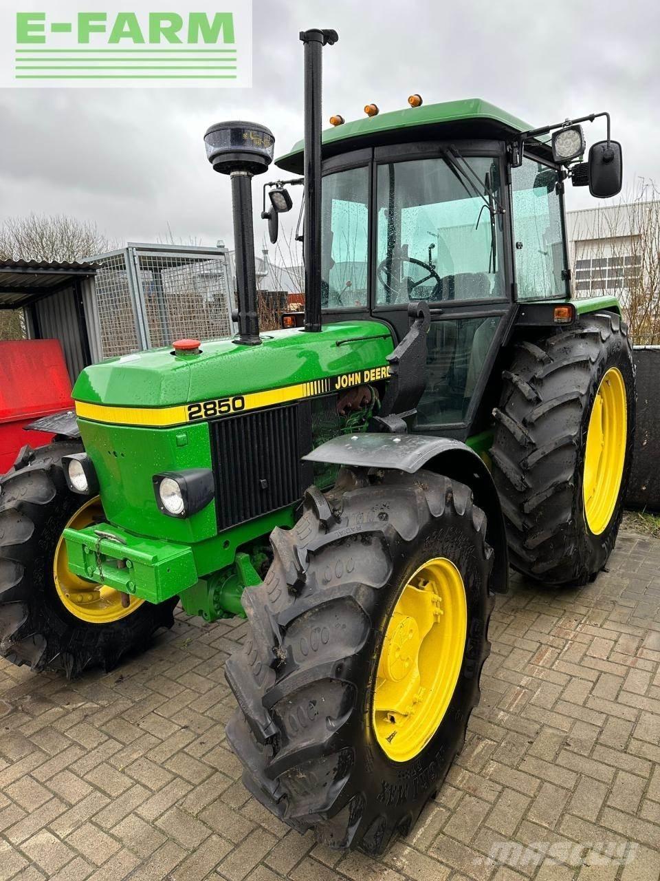 John Deere 2850 Trattori