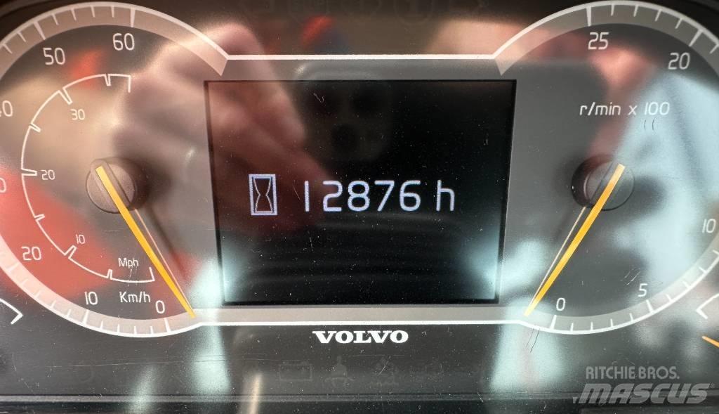 Volvo L 180 H Pale gommate