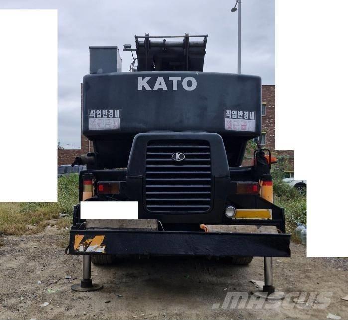 Kato KR 25 H V-2 Gru per terreni difficili