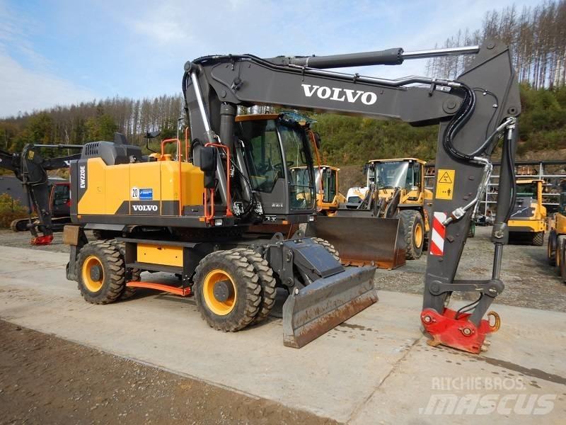 Volvo EW 220 E Escavatori gommati