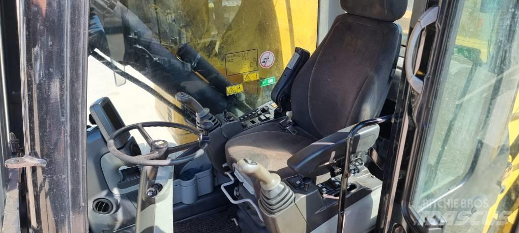 CAT M 325 D MLH Movimentazione rifiuti