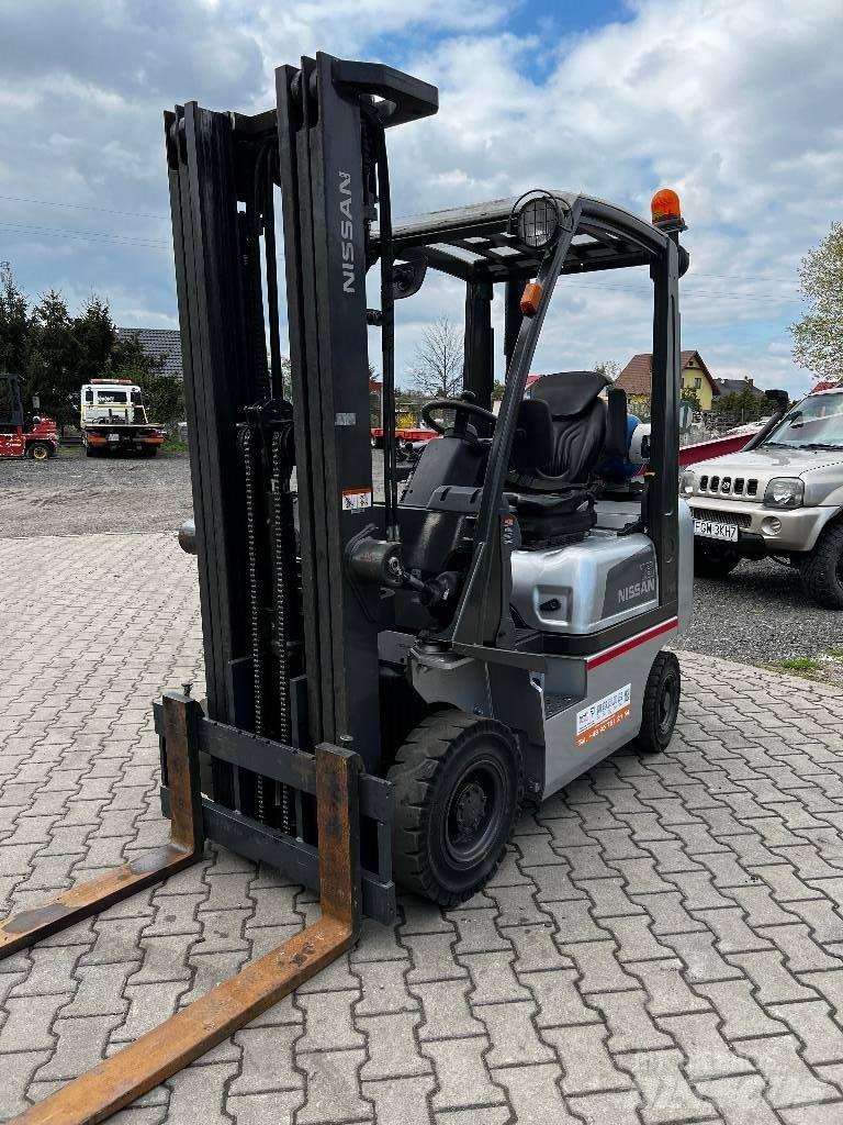 Nissan P1D1A18LQ Carrelli elevatori GPL