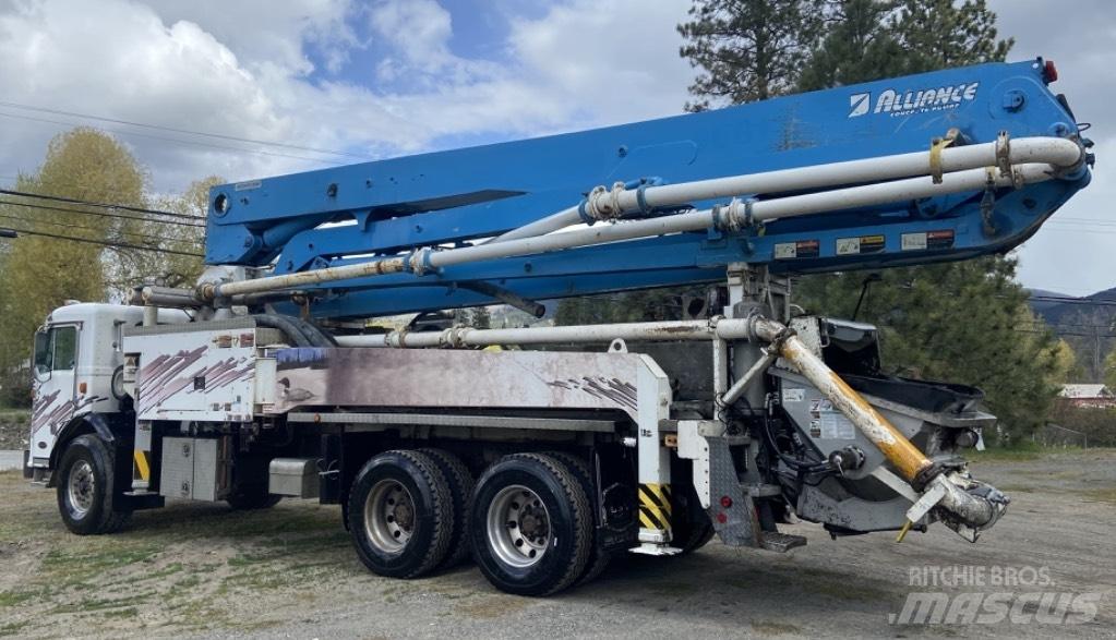 Alliance 37M Autopompe per calcestruzzo