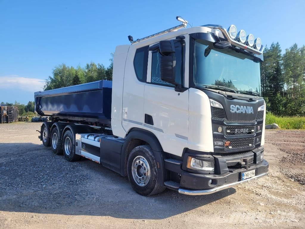 Scania R520 Camion con gancio di sollevamento