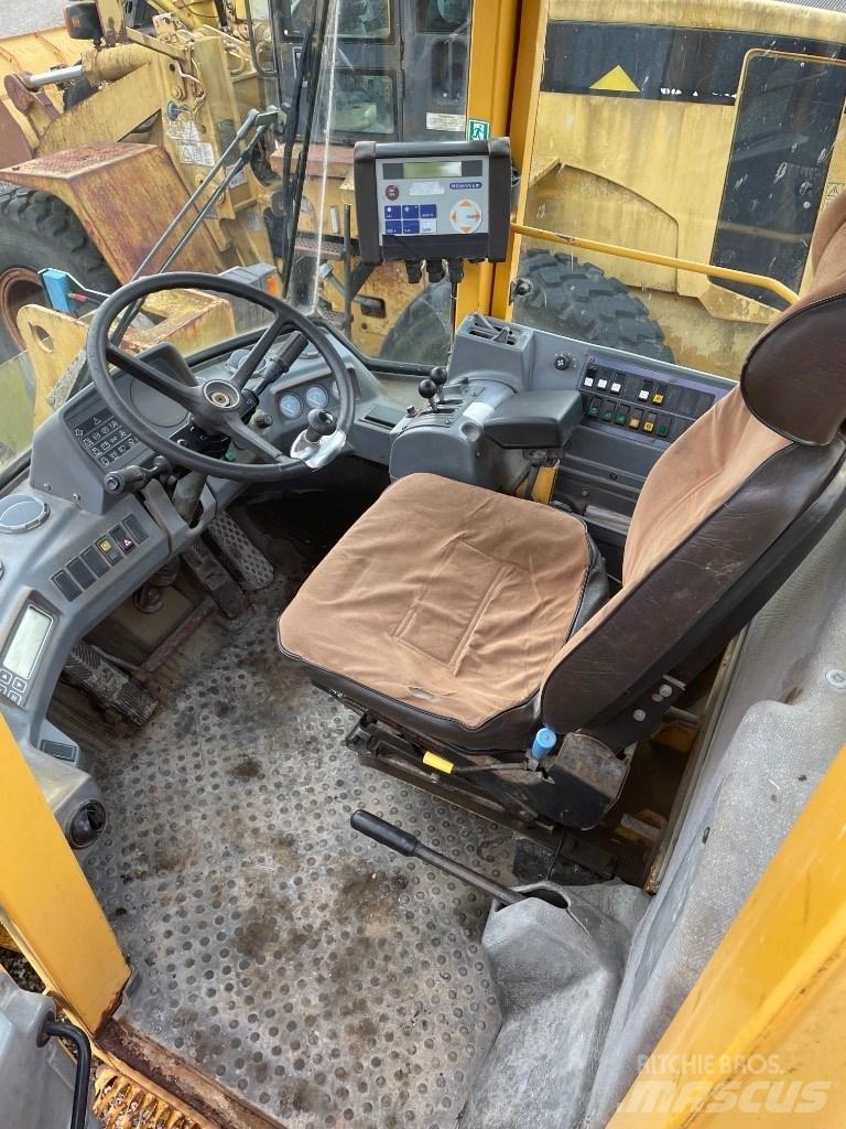 Volvo L90C Pale gommate