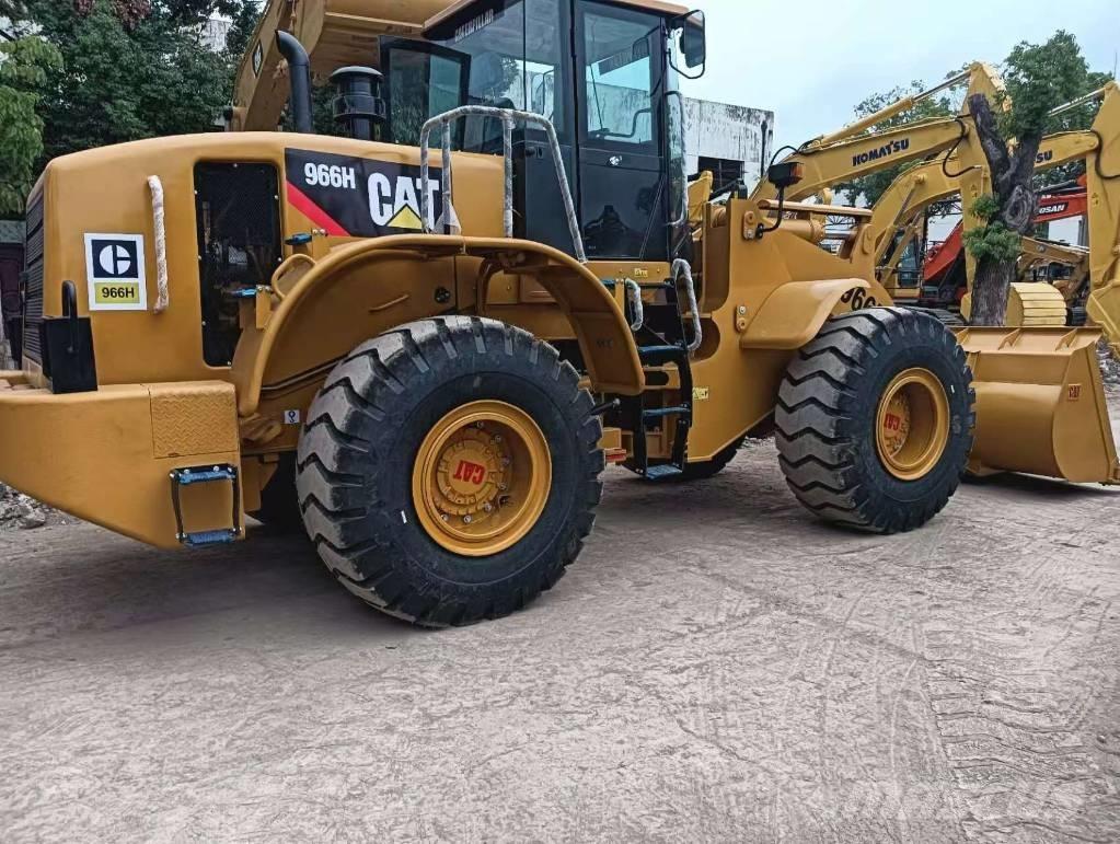 CAT 966 H Pale gommate