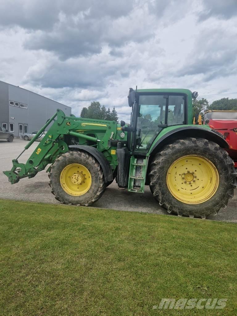 John Deere 7530 Trattori