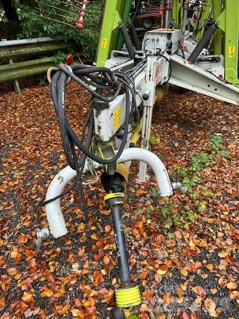 CLAAS Liner 3500 Ranghinatori
