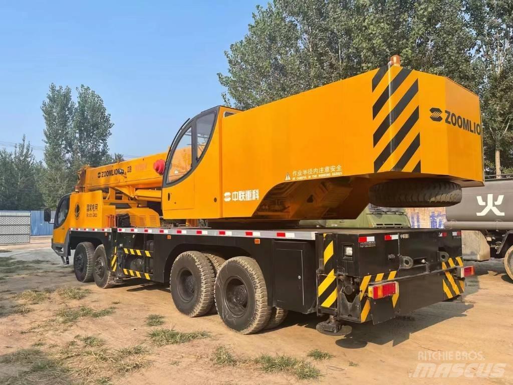 Zoomlion QY50V Gru automontanti
