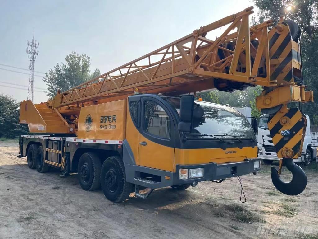Zoomlion QY50V Gru automontanti