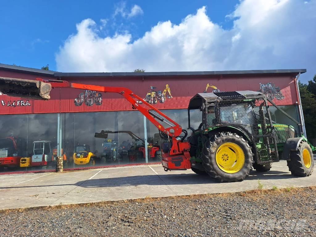 John Deere 6115 R Trattori