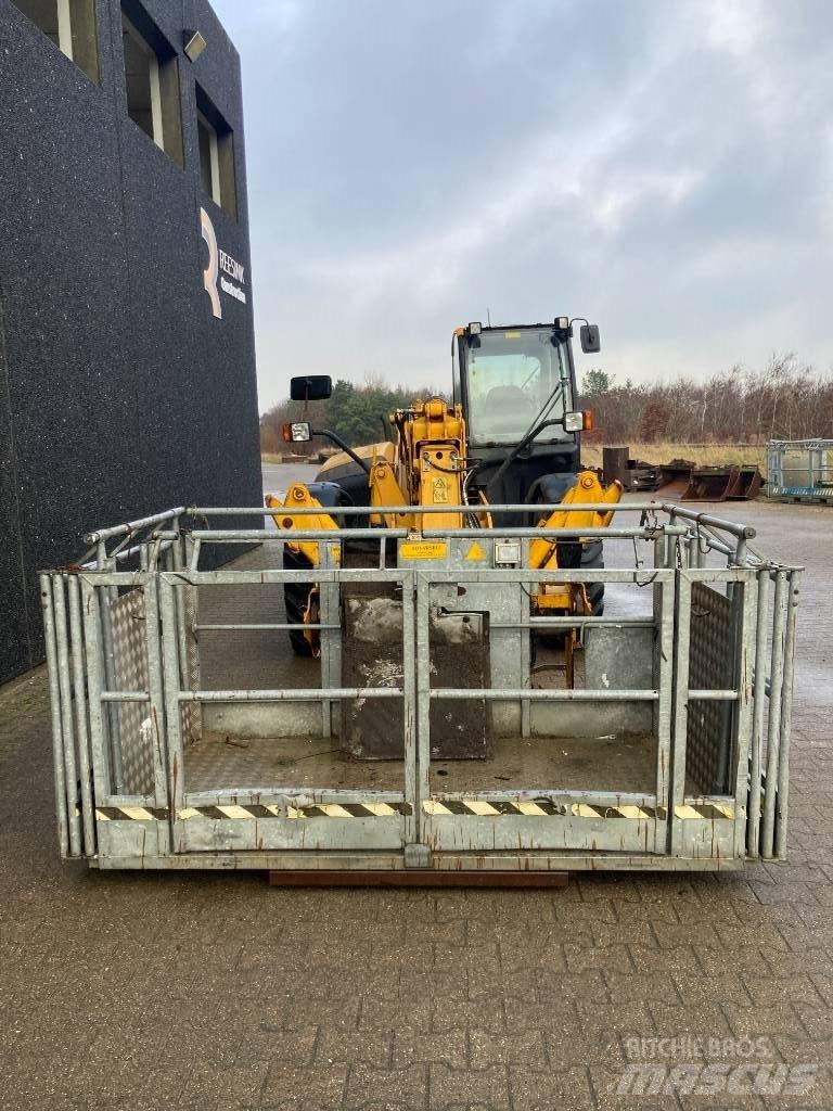JCB 540-140 Sollevatori telescopici