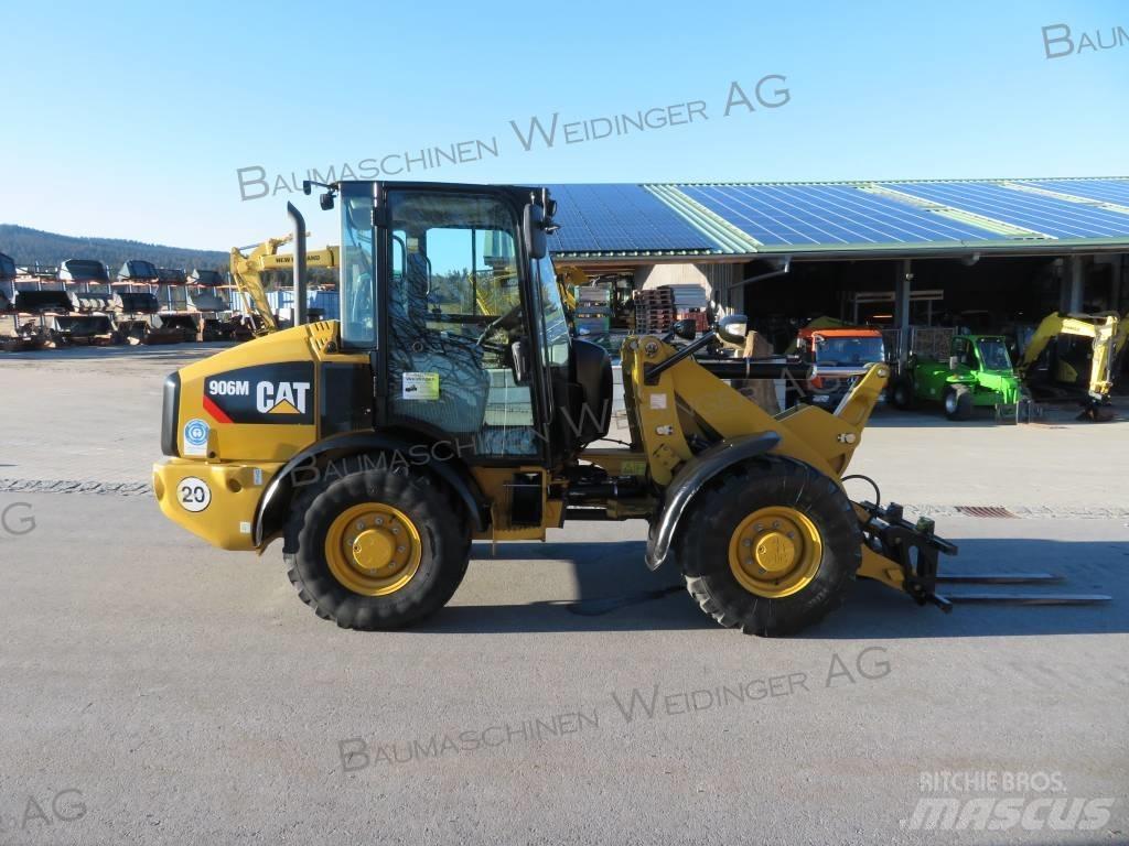 CAT 906M Pale gommate