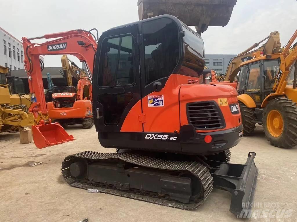 Doosan DX55-9C Escavatori cingolati