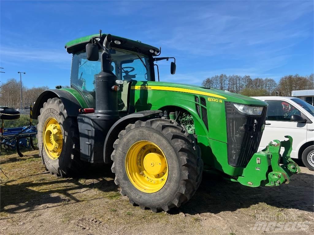John Deere 8320 R Trattori