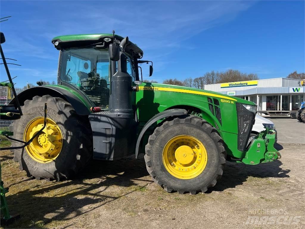 John Deere 8320 R Trattori