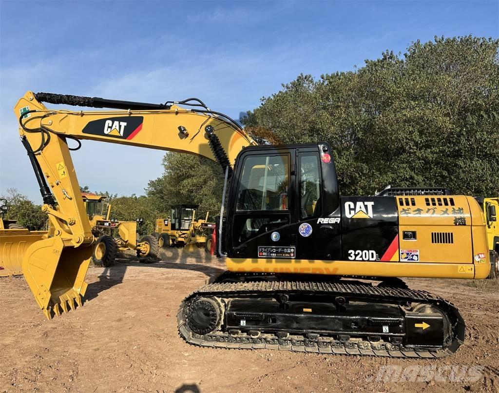 CAT 320 D Escavatori cingolati