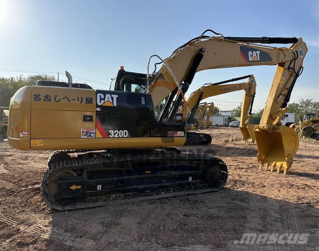 CAT 320 D Escavatori cingolati