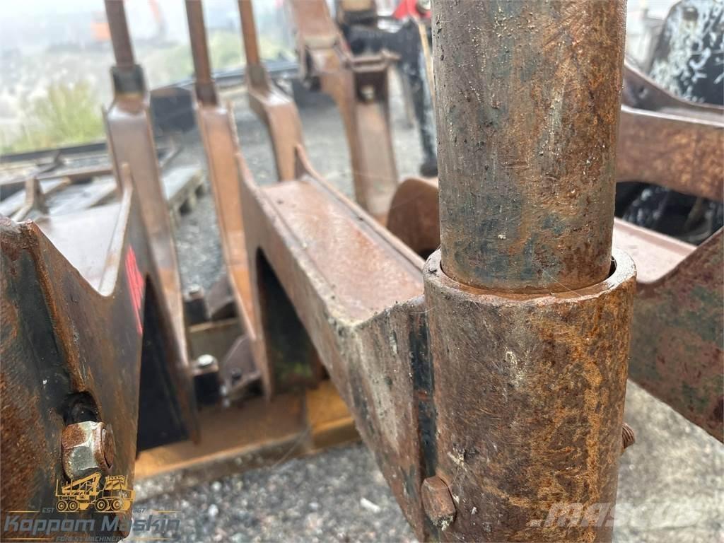 Valmet 840 Altri componenti