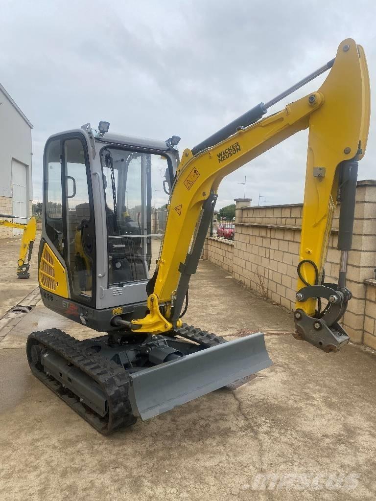 Wacker Neuson ET 24 Miniescavatori