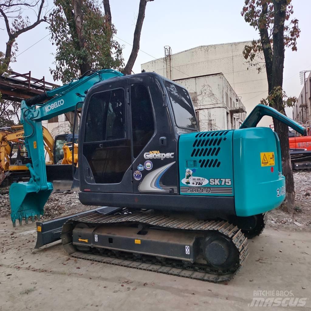 Kobelco SK75 Escavatori medi 7t - 12t