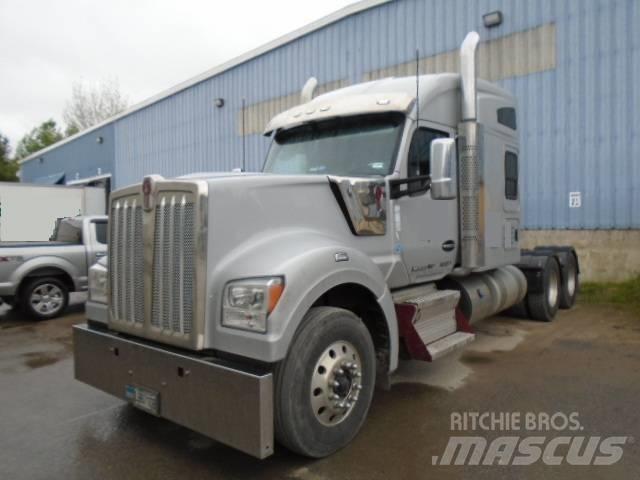 Kenworth W 990 Motrici e Trattori Stradali
