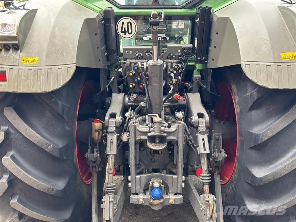 Fendt 828 Vario Trattori