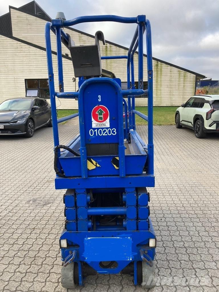 UpRight MX19 Piattaforme a pantografo