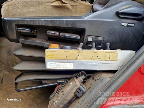 DAF CF 85 8X2 360 Camion con gancio di sollevamento