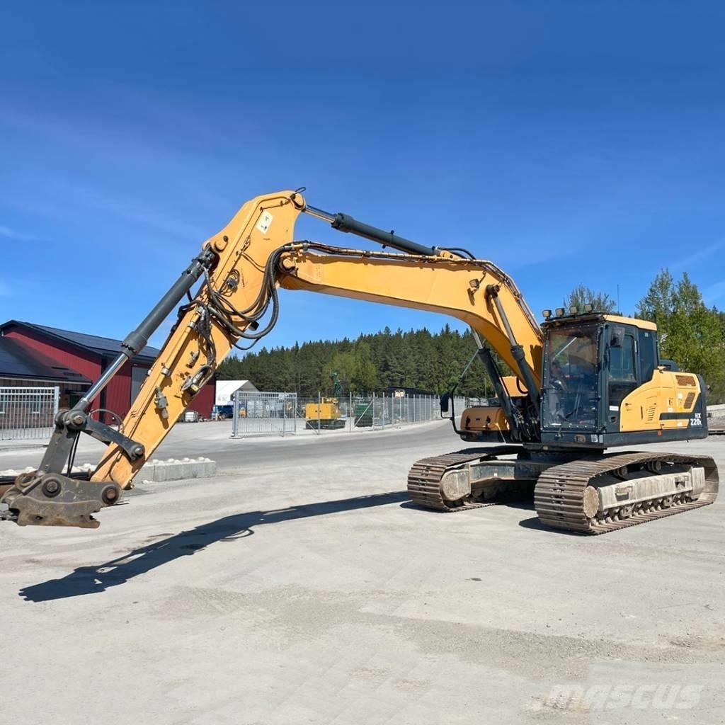 Hyundai HX220L Escavatori cingolati