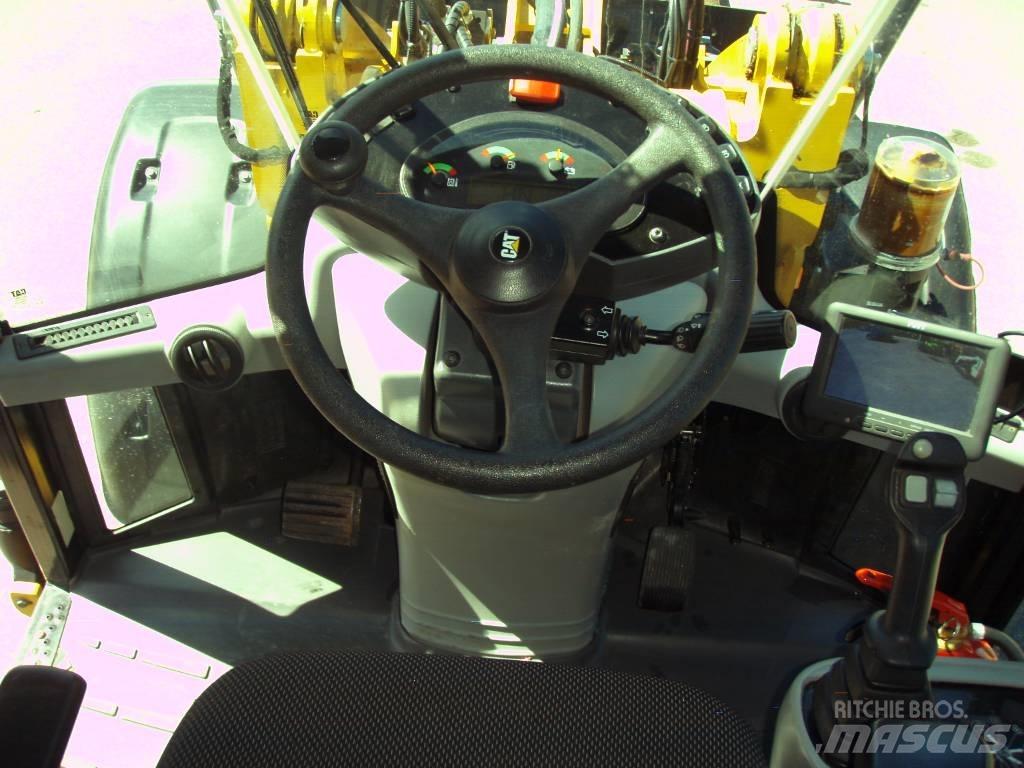 CAT 906 M Pale gommate