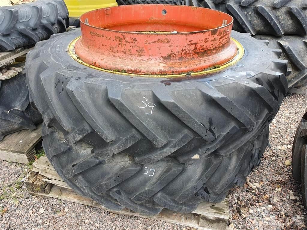 Goodyear 136-38 x2 Pneumatici, ruote e cerchioni